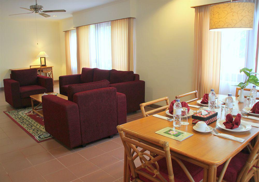 Plagoo Holiday Hotel Nusa Dua  Dış mekan fotoğraf